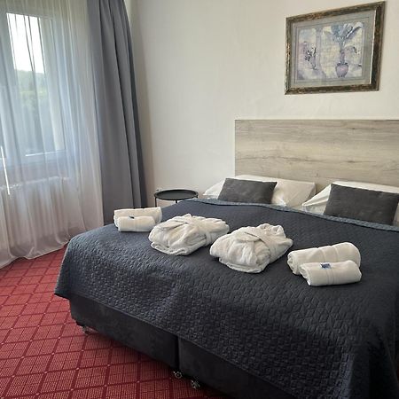 Patria Hotel Trutnov Ngoại thất bức ảnh