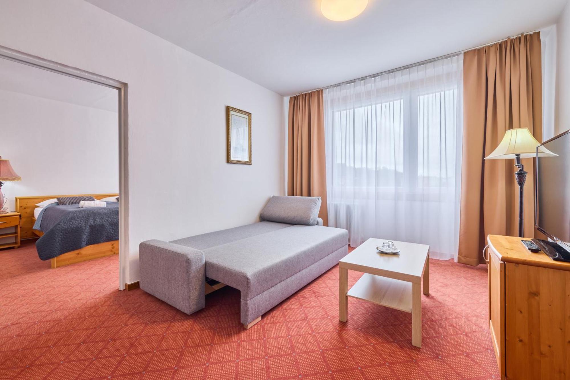 Patria Hotel Trutnov Ngoại thất bức ảnh